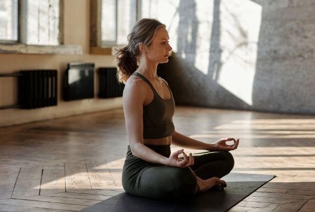 No momento, você está visualizando Mindfulness: O Caminho da Consciência Plena para uma Vida Mais Presente